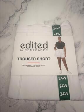 Edited by Remi Bader Trouser Shorts 24W White High Rise Pleated NWT Plus Size